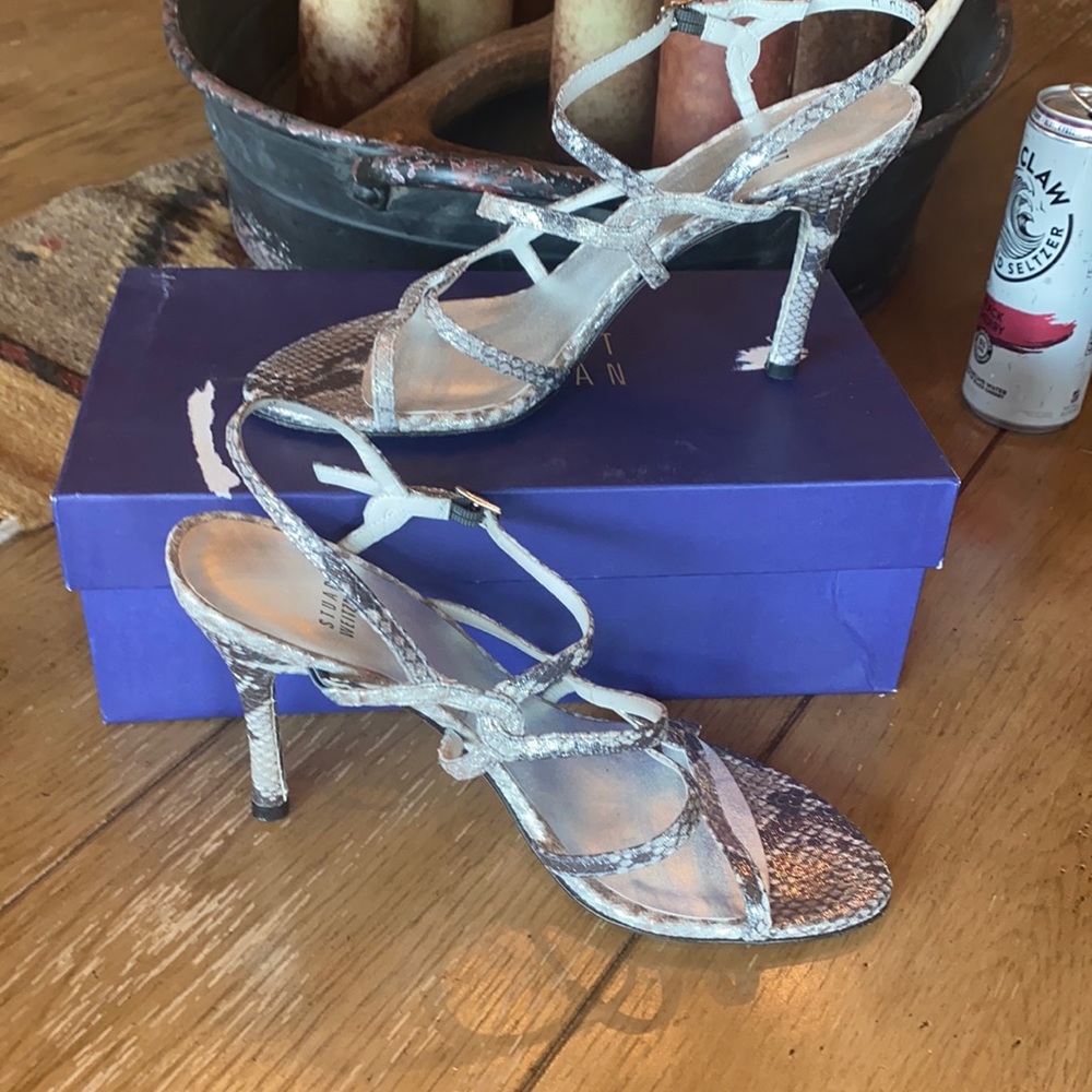 Stuart Weitzman acrobatic